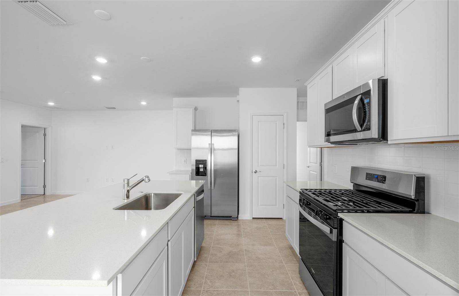 813 BALLEBY TRL — photo 5