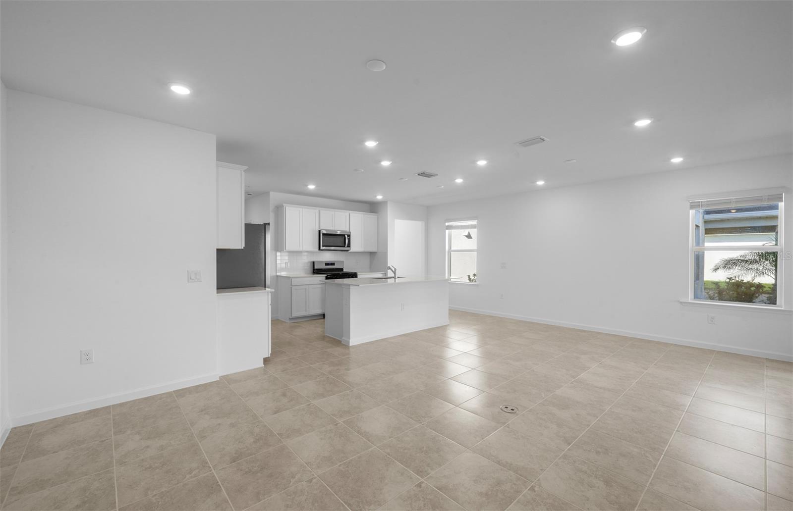 813 BALLEBY TRL — photo 12