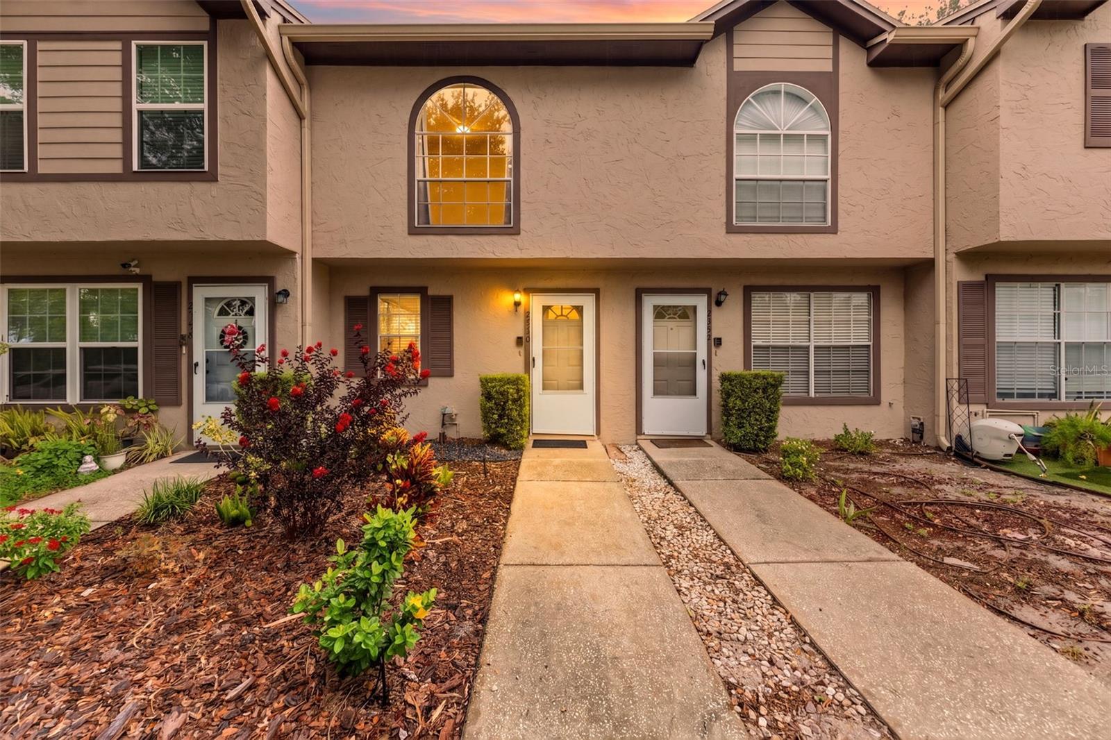 2350 FLETCHERS POINT CIR — photo 2
