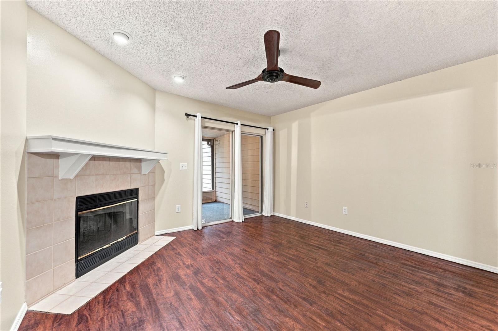 2350 FLETCHERS POINT CIR — photo 12