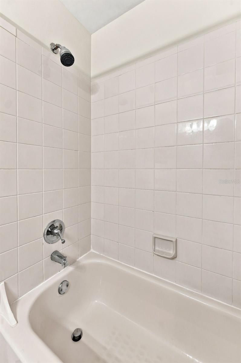 2350 FLETCHERS POINT CIR — photo 20