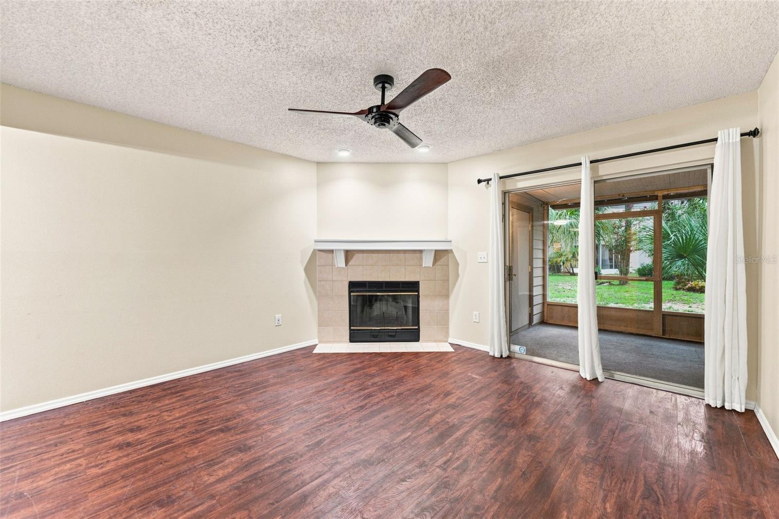 2350 FLETCHERS POINT CIR — photo 14
