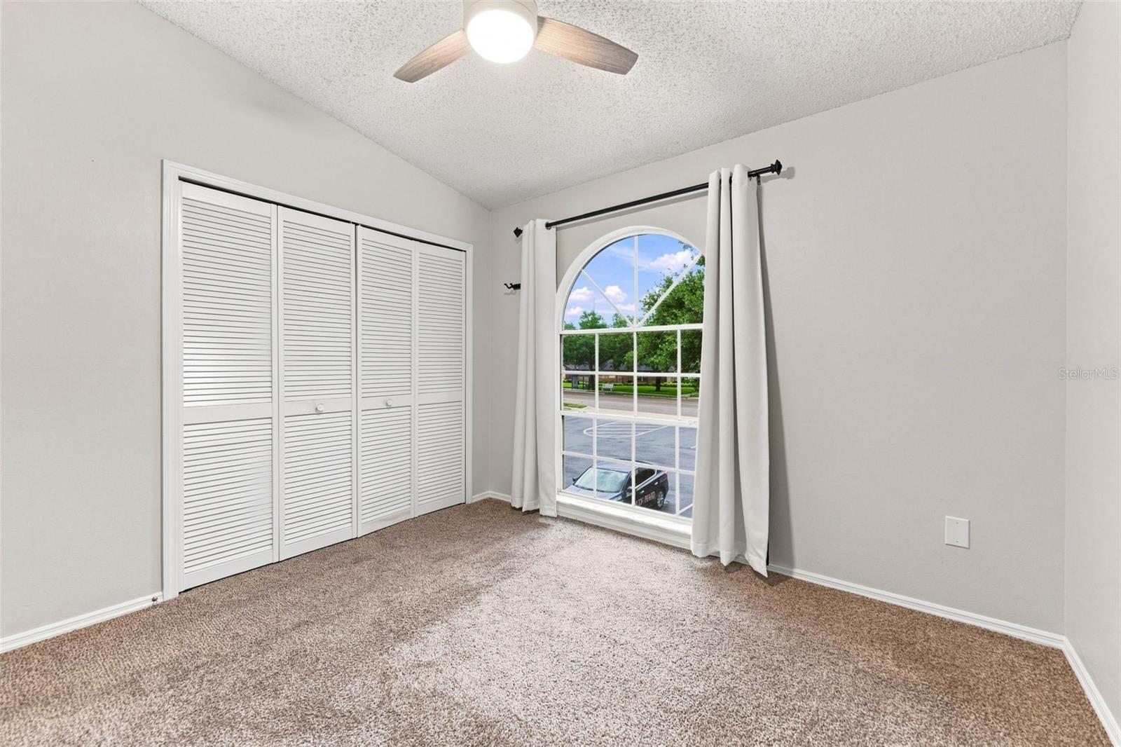 2350 FLETCHERS POINT CIR — photo 23