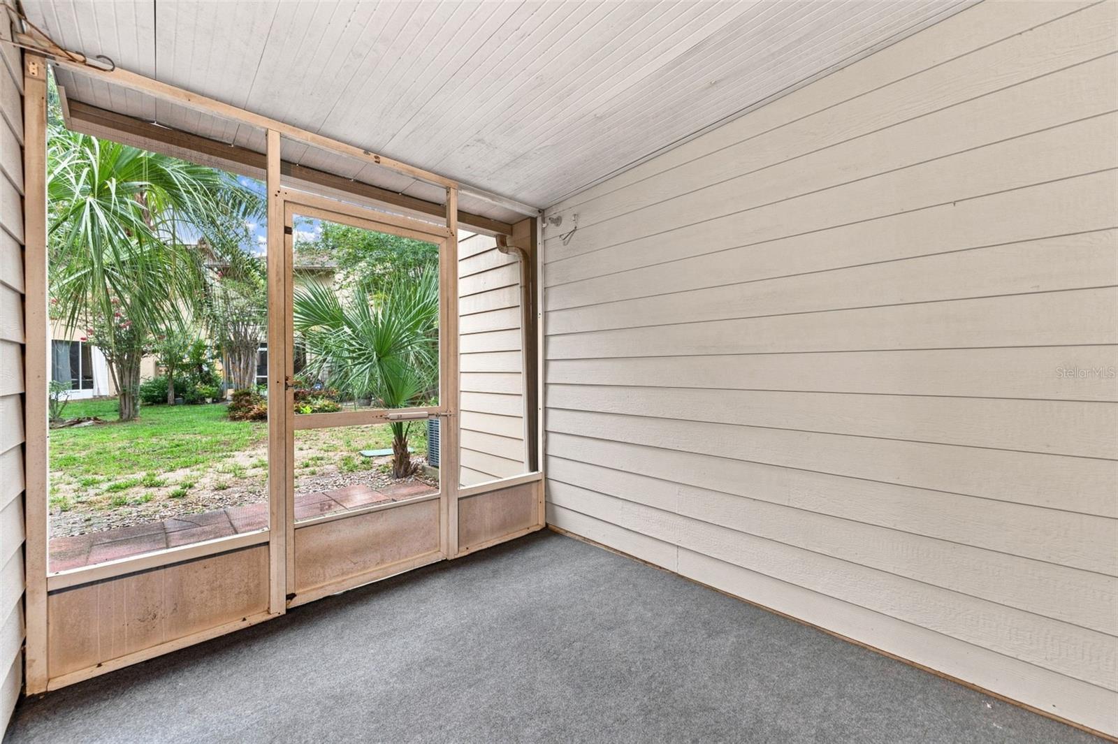 2350 FLETCHERS POINT CIR — photo 29