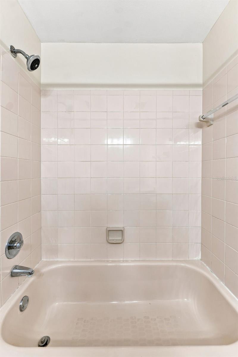 2350 FLETCHERS POINT CIR — photo 26