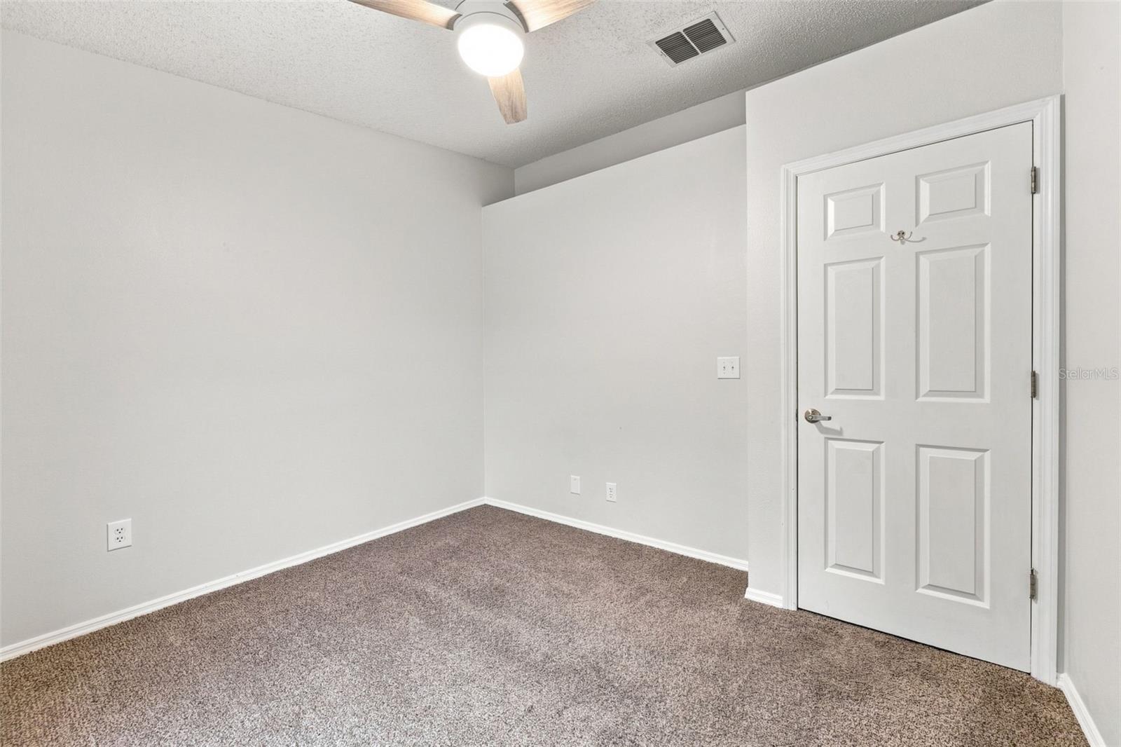 2350 FLETCHERS POINT CIR — photo 24
