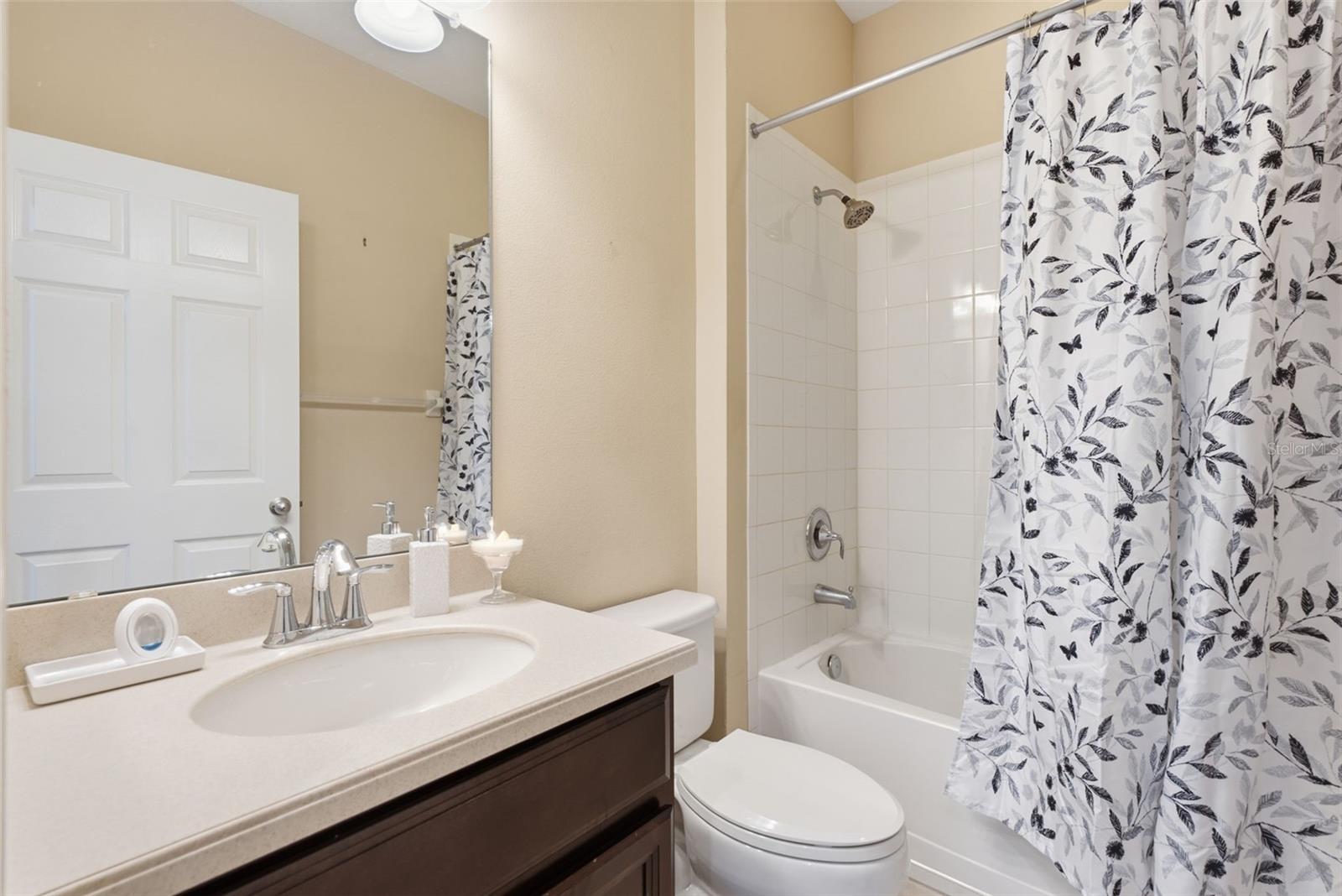 11105 WEMBLEY LANDING DR — photo 30
