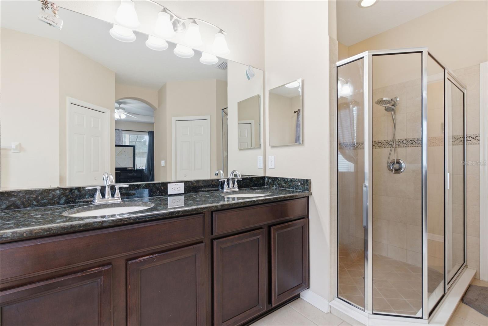 11105 WEMBLEY LANDING DR — photo 28