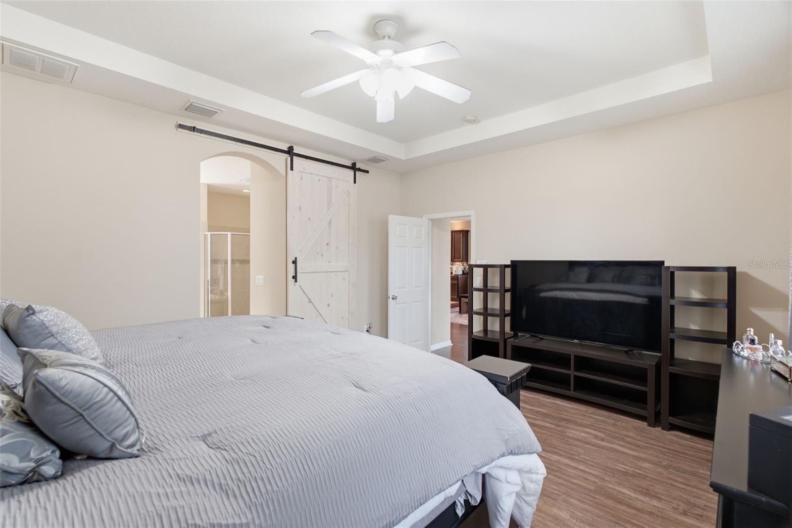 11105 WEMBLEY LANDING DR — photo 22