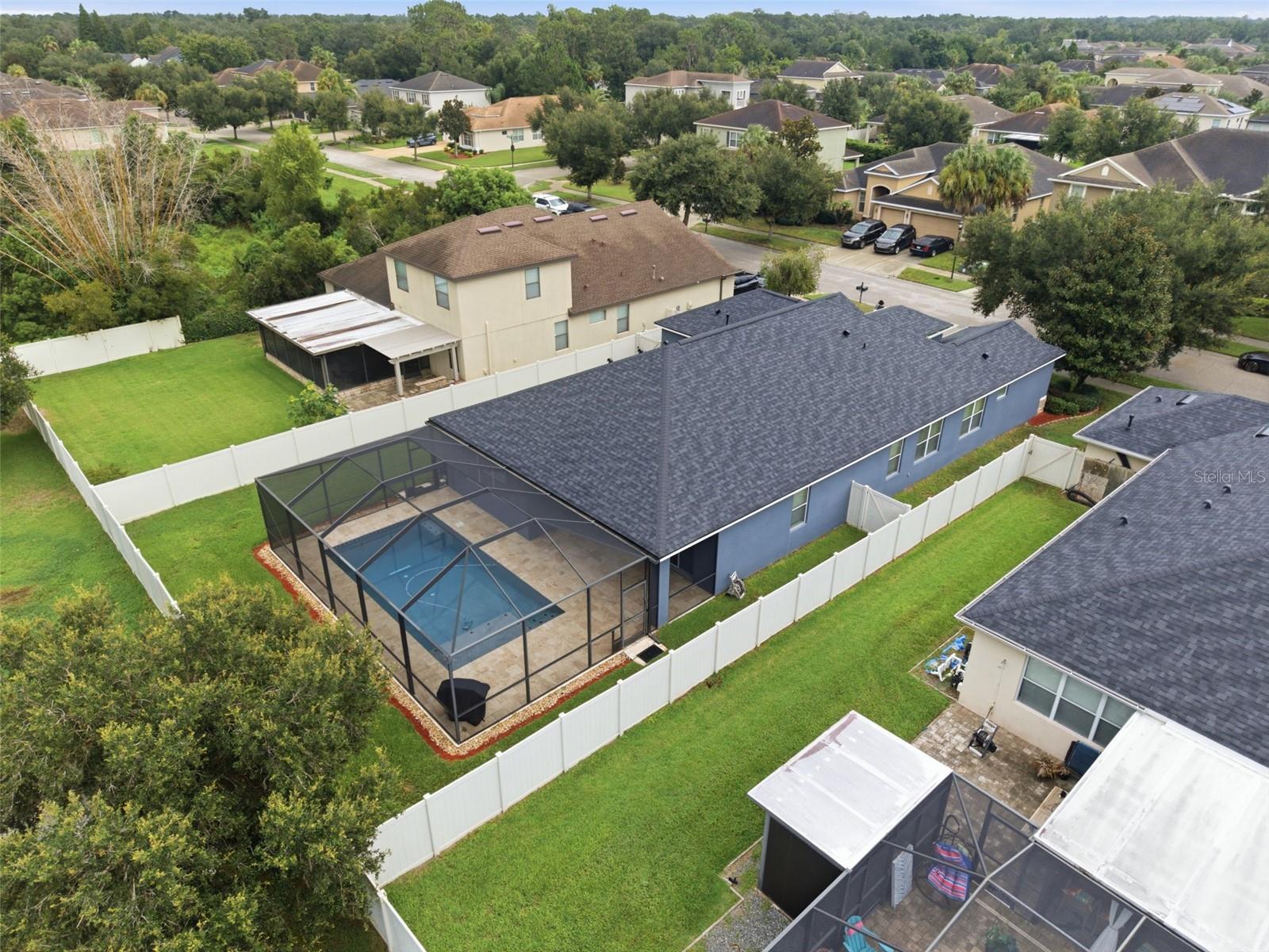 11105 WEMBLEY LANDING DR — photo 38