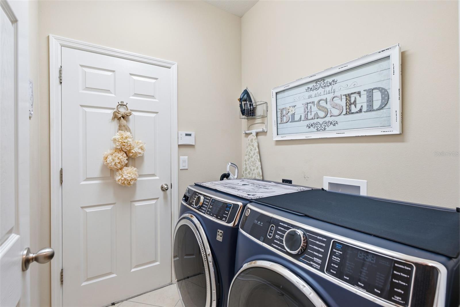 11105 WEMBLEY LANDING DR — photo 34
