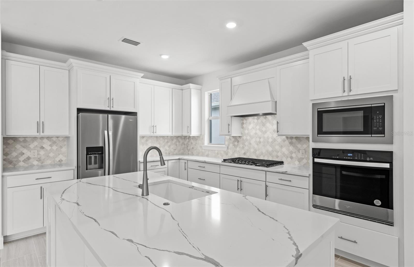 16526 ENNIS PL — photo 24