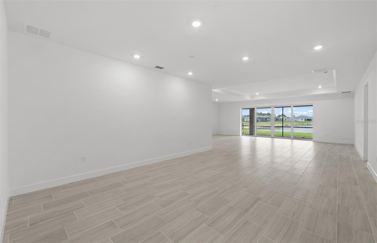 16526 ENNIS PL — photo 9