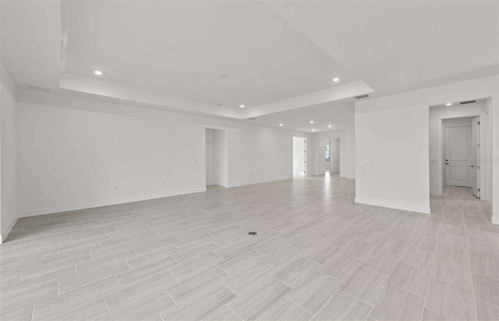 16526 ENNIS PL — photo 16
