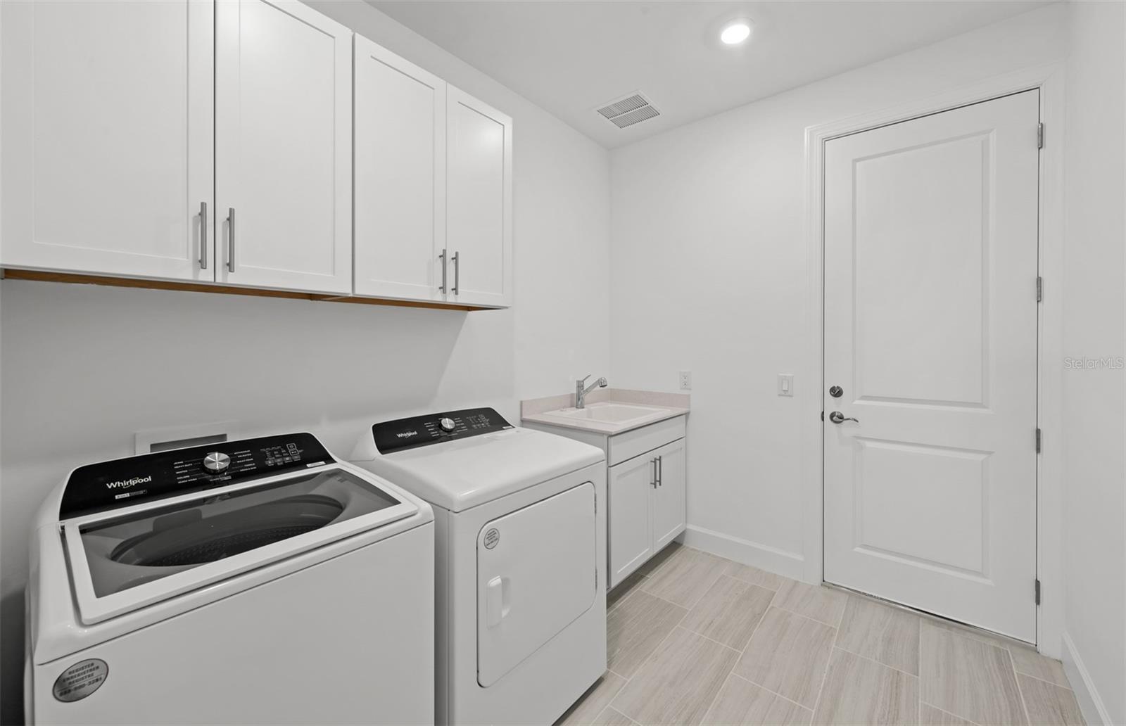 16526 ENNIS PL — photo 28