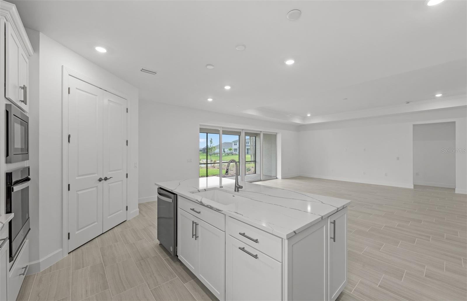 16526 ENNIS PL — photo 21