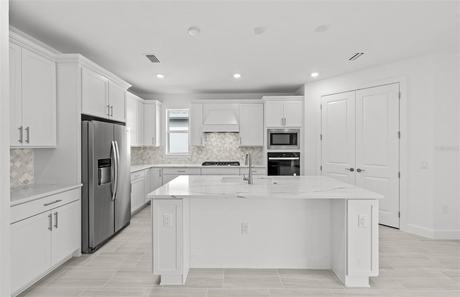 16526 ENNIS PL — photo 19