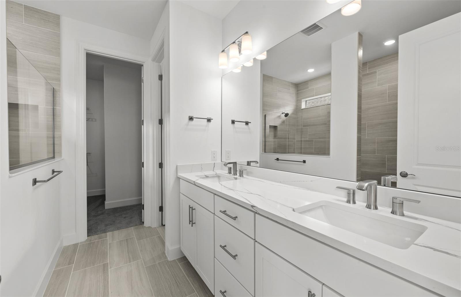 16526 ENNIS PL — photo 33