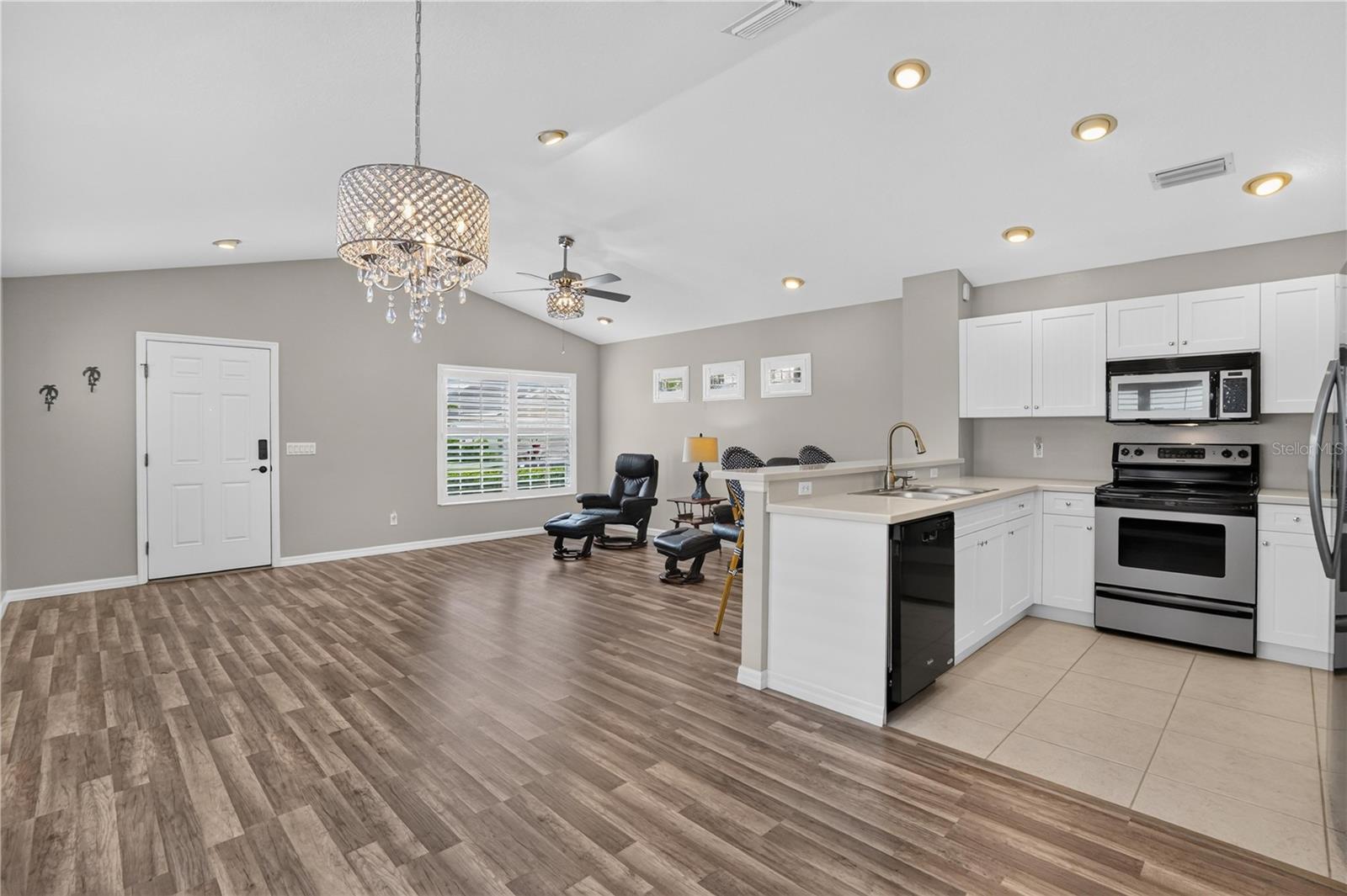 4718 FOREST CREEK TRL — photo 10
