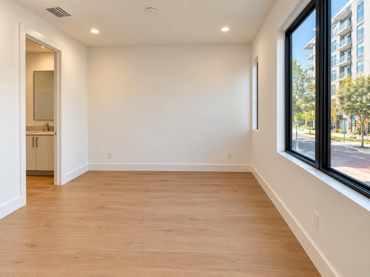 2117 N OLA AVE #3 — photo 10