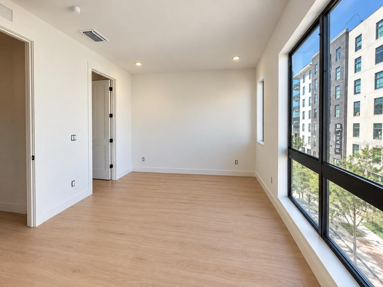 2117 N OLA AVE #3 — photo 26