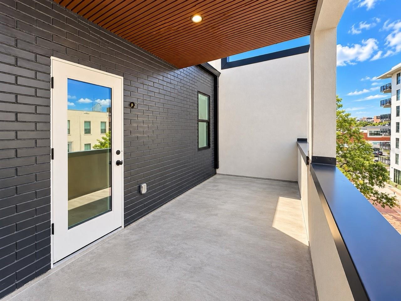 2117 N OLA AVE #3 — photo 48