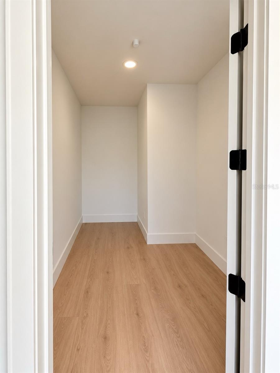 2117 N OLA AVE #3 — photo 13