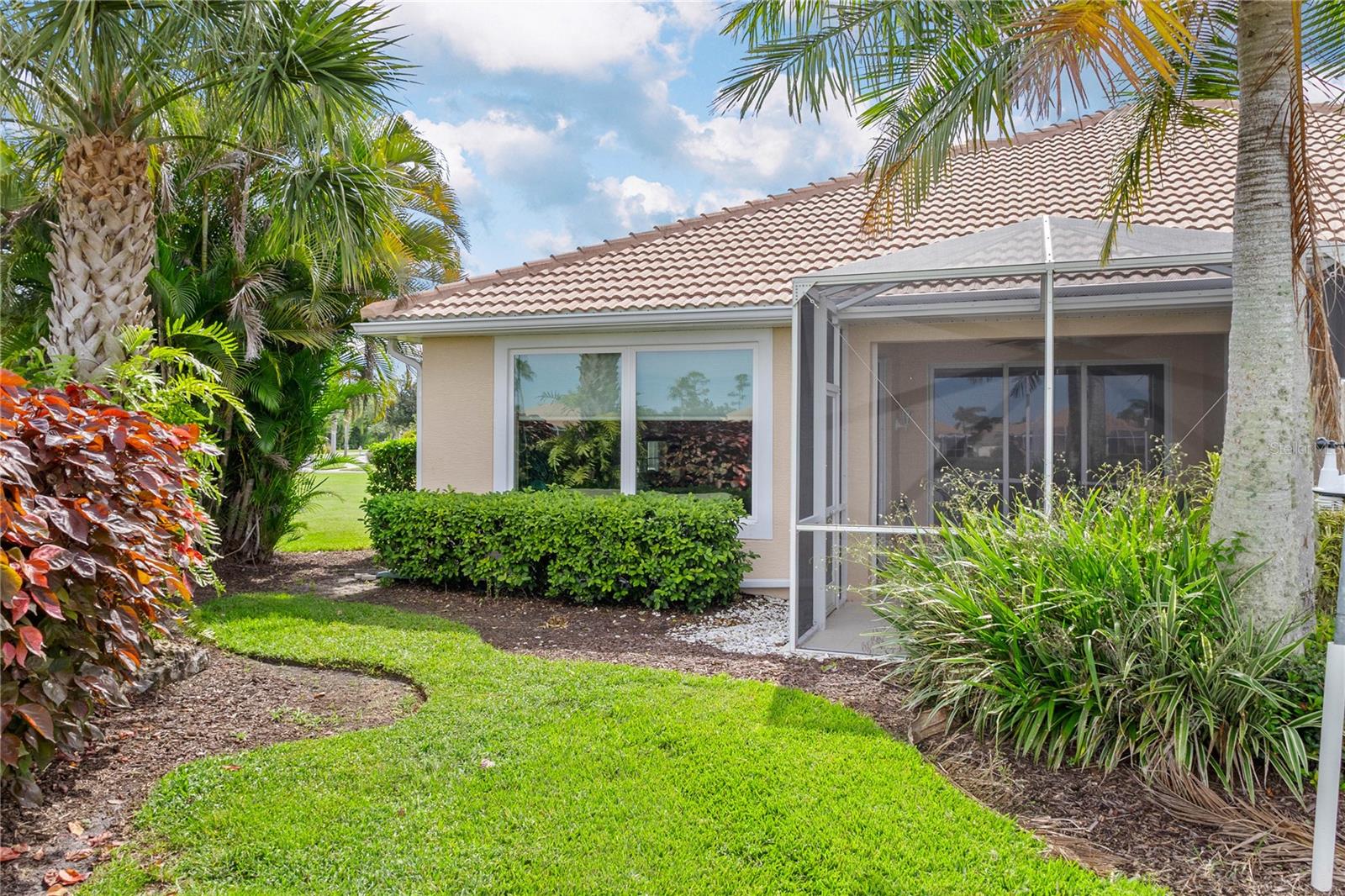 5064 WHISPERING OAKS DR — photo 39
