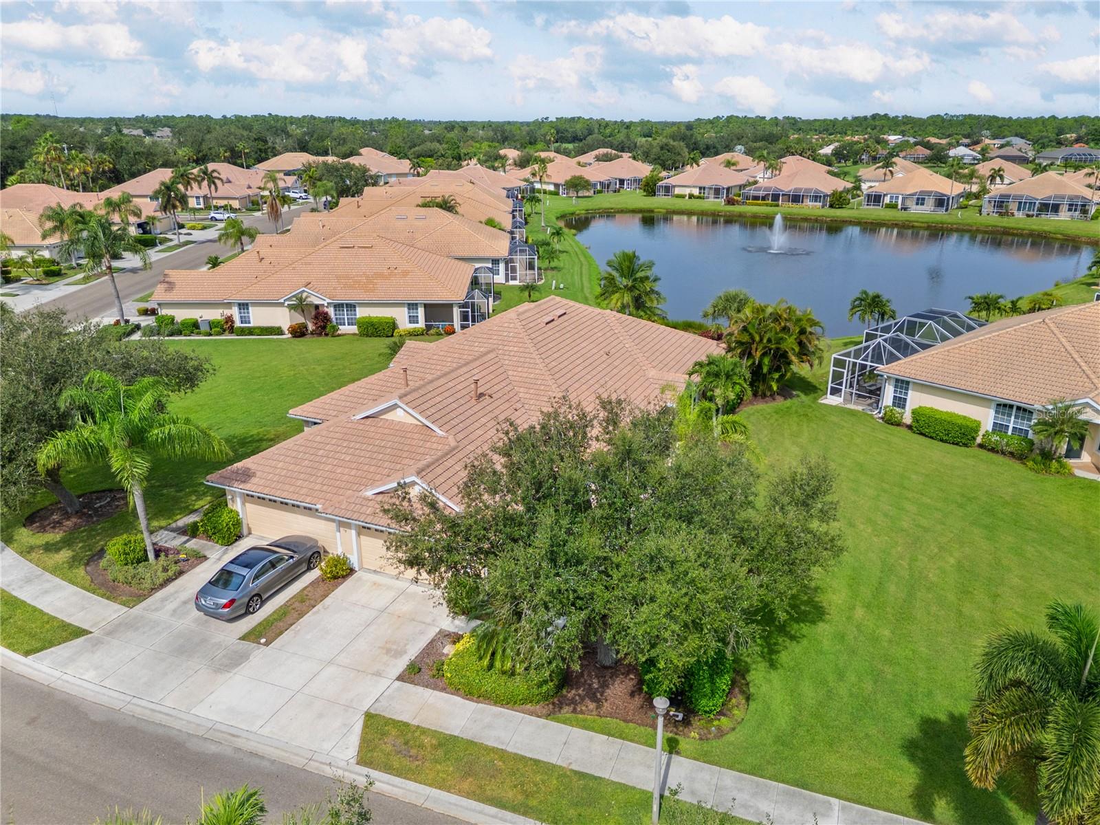 5064 WHISPERING OAKS DR — photo 40
