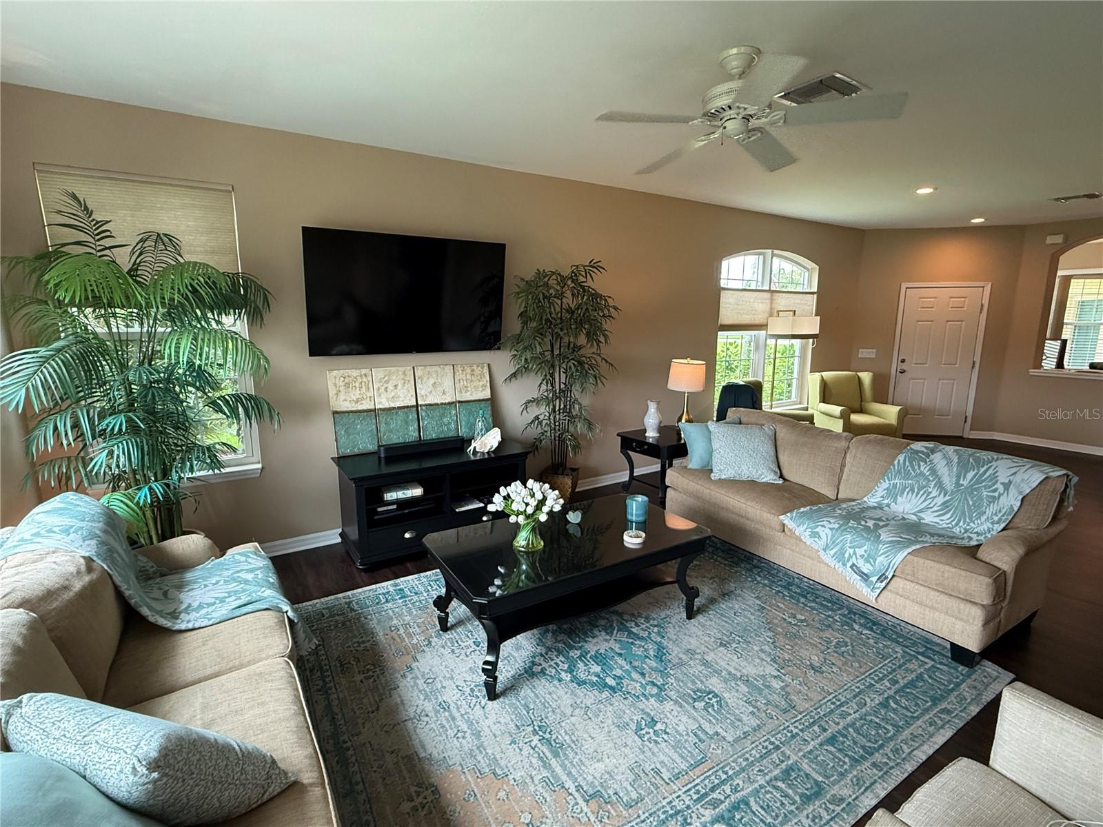 5064 WHISPERING OAKS DR — photo 11