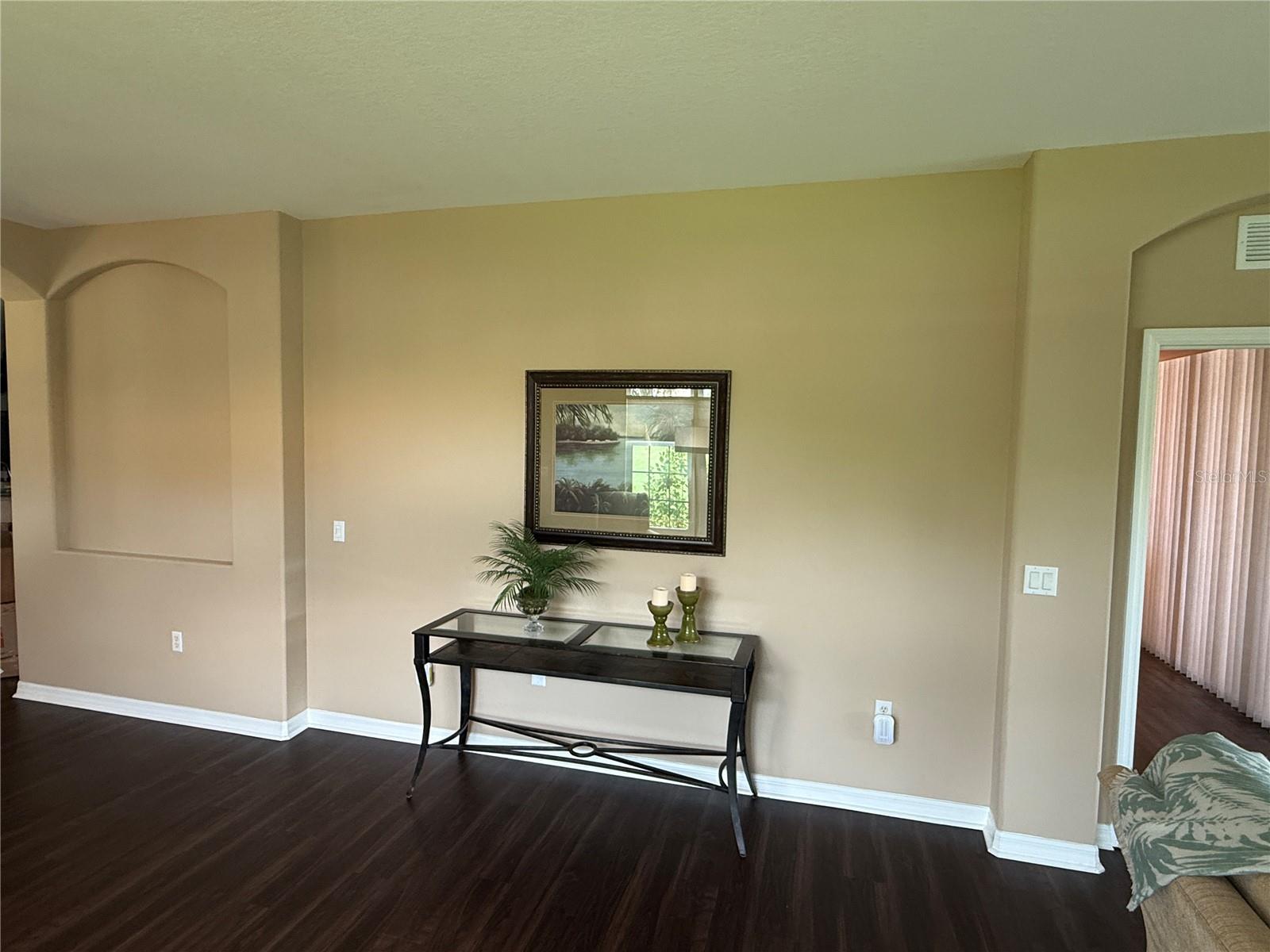 5064 WHISPERING OAKS DR — photo 5