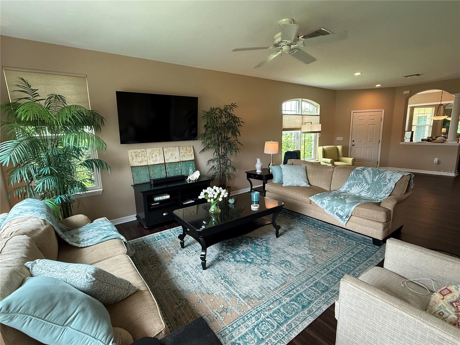 5064 WHISPERING OAKS DR — photo 10