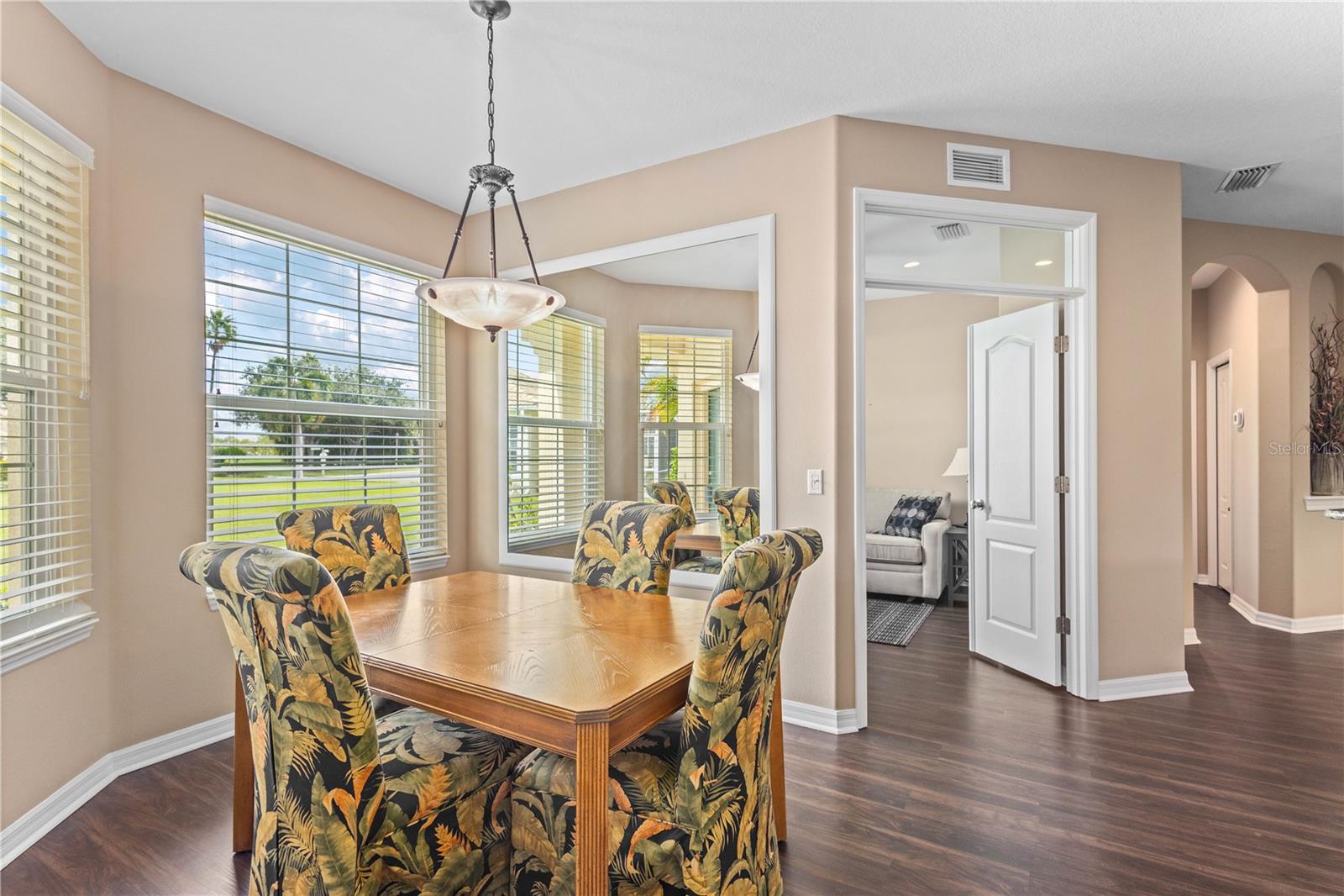5064 WHISPERING OAKS DR — photo 16