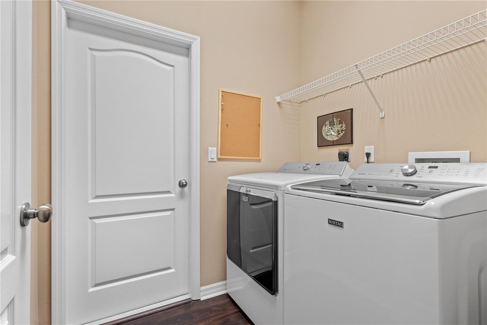 5064 WHISPERING OAKS DR — photo 25