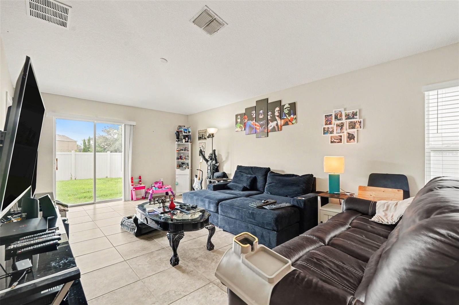 17054 YELLOW PINE ST — photo 7
