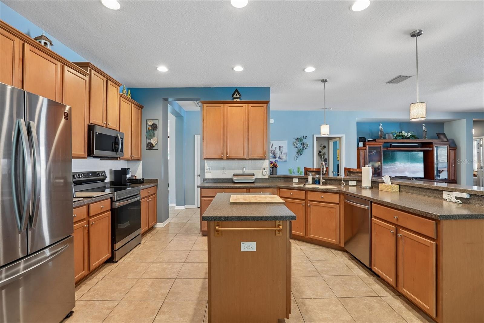 809 SEMINOLE SKY DR — photo 18