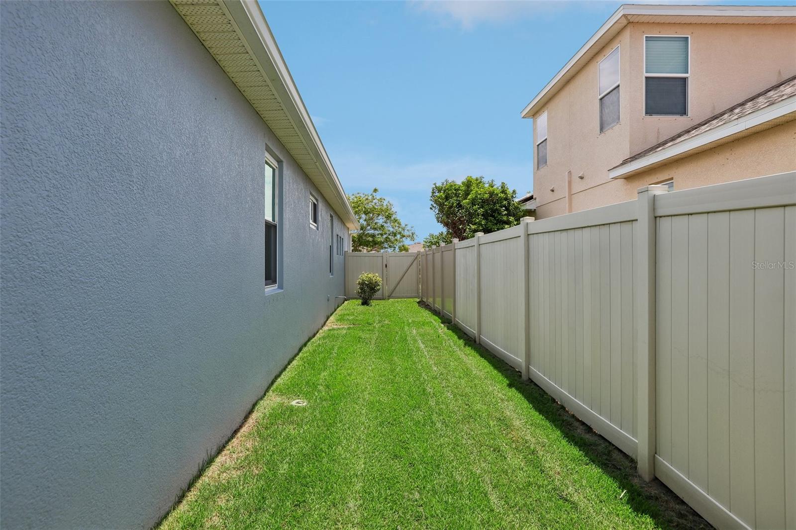 809 SEMINOLE SKY DR — photo 53