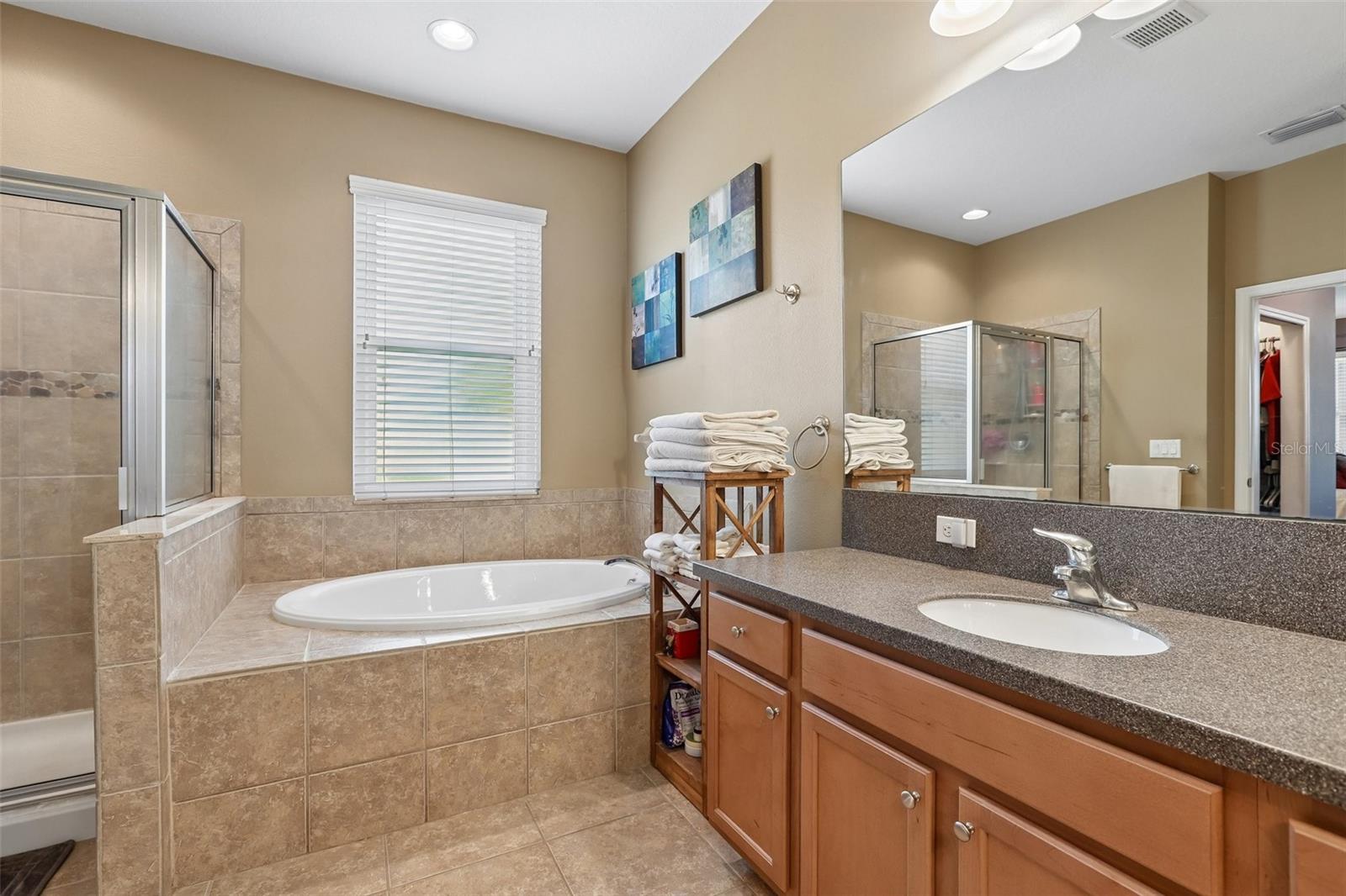 809 SEMINOLE SKY DR — photo 38