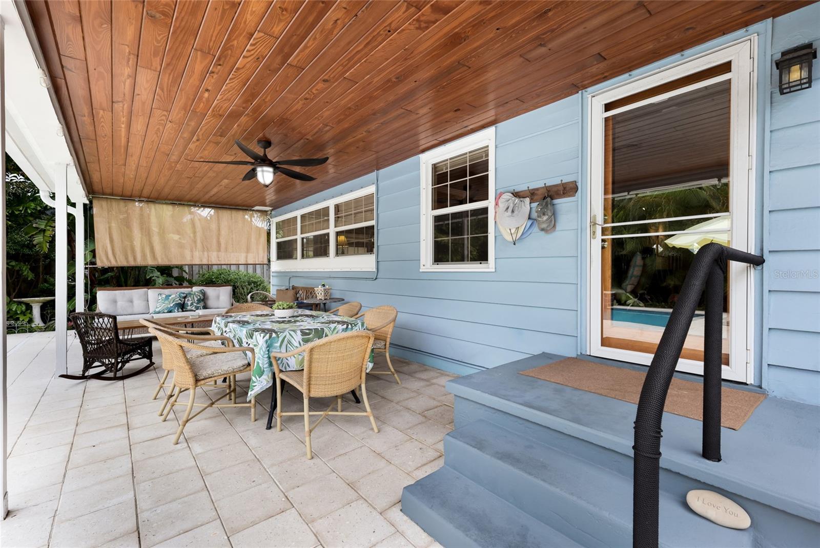 2070 HYDE PARK ST — photo 30