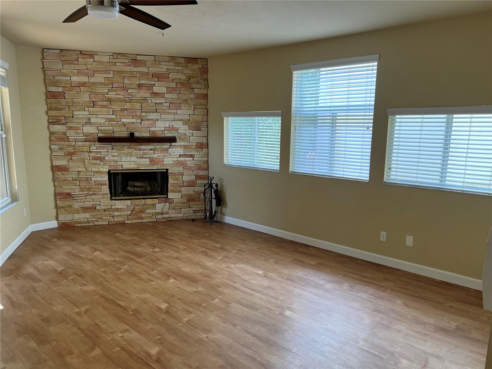 1383 CURLEW RD — photo 15