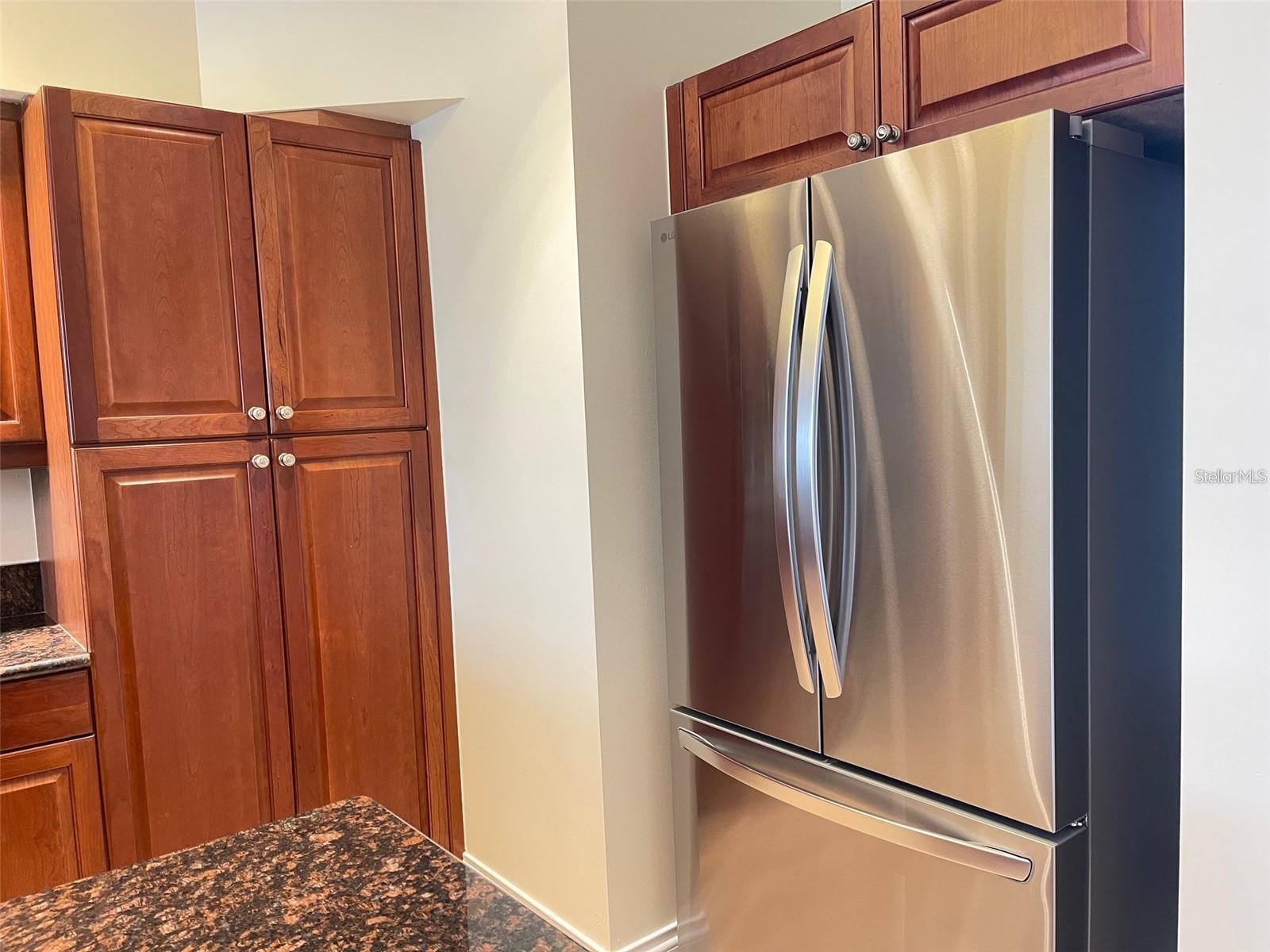 8111 LAKEWOOD MAIN ST #307 — photo 11