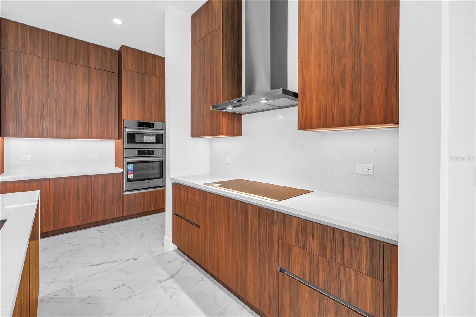 777 3RD AVE N #1704 — photo 7