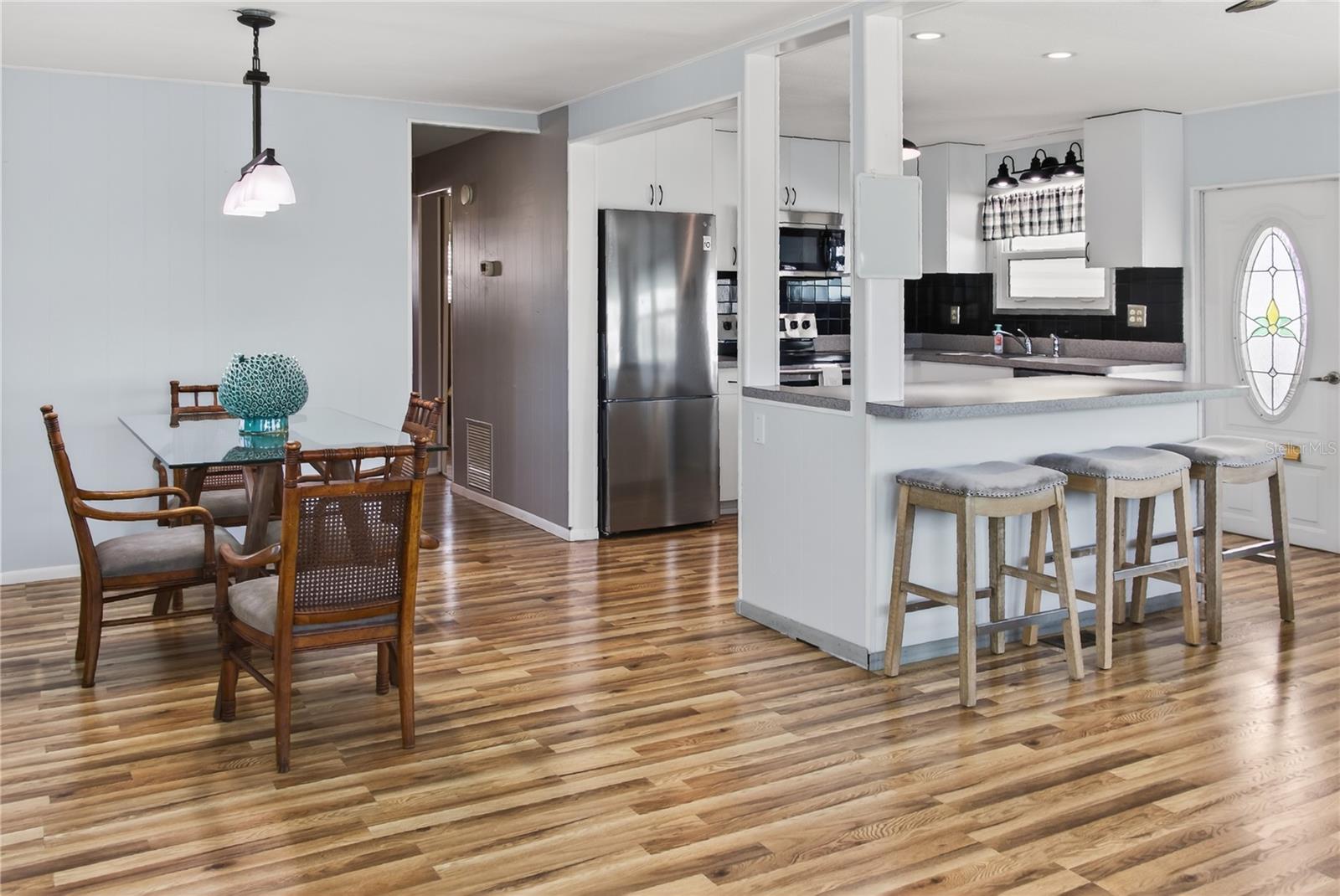 808 S GREEN CIR — photo 12