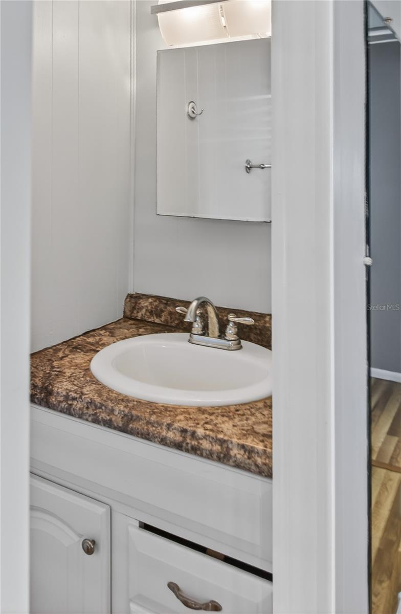 808 S GREEN CIR — photo 26