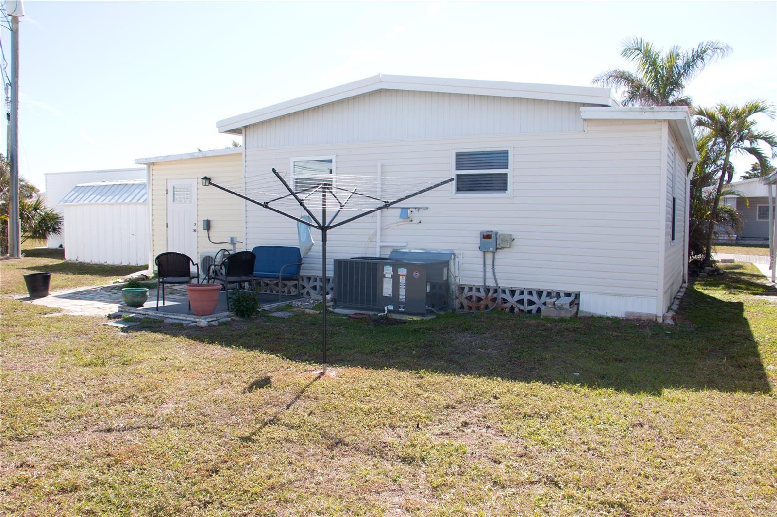 808 S GREEN CIR — photo 29