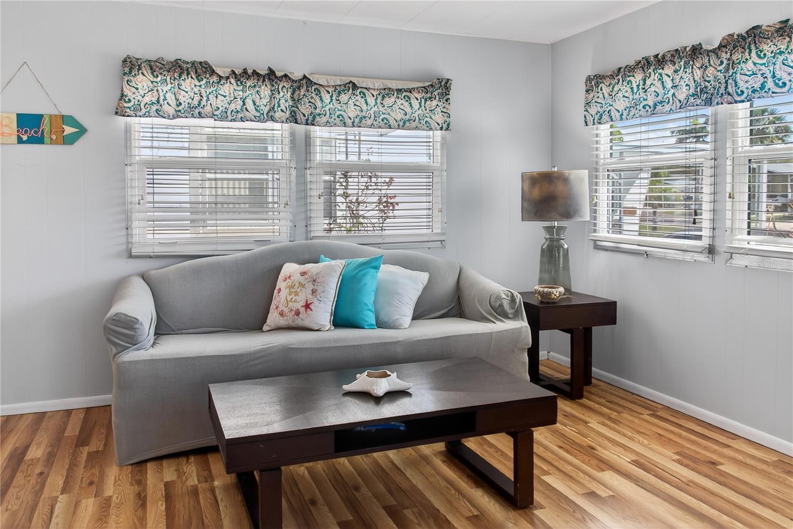 808 S GREEN CIR — photo 11