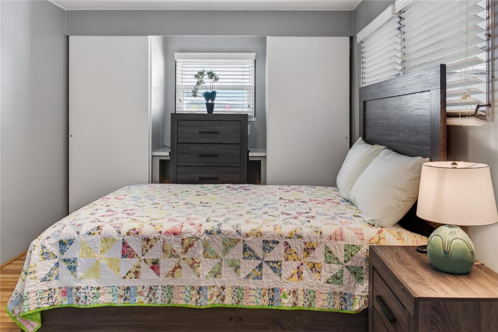 808 S GREEN CIR — photo 18