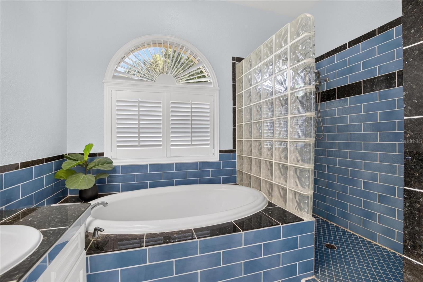 2704 ASTON AVE — photo 35