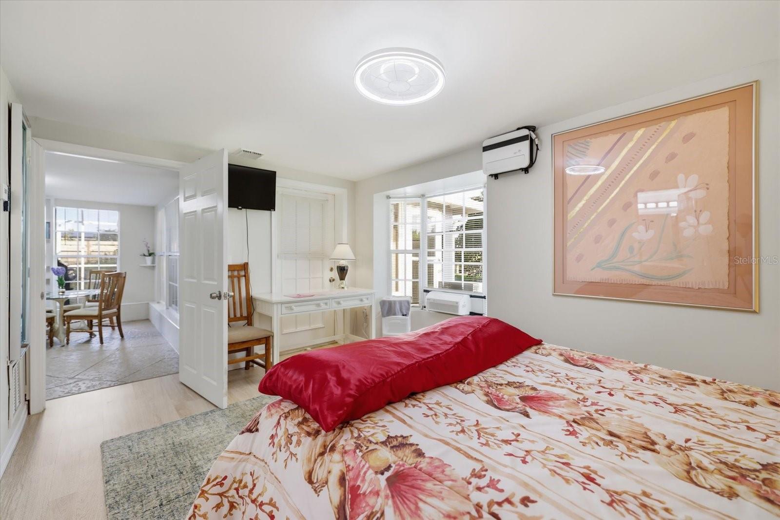 134 PADDINGTON RD — photo 26