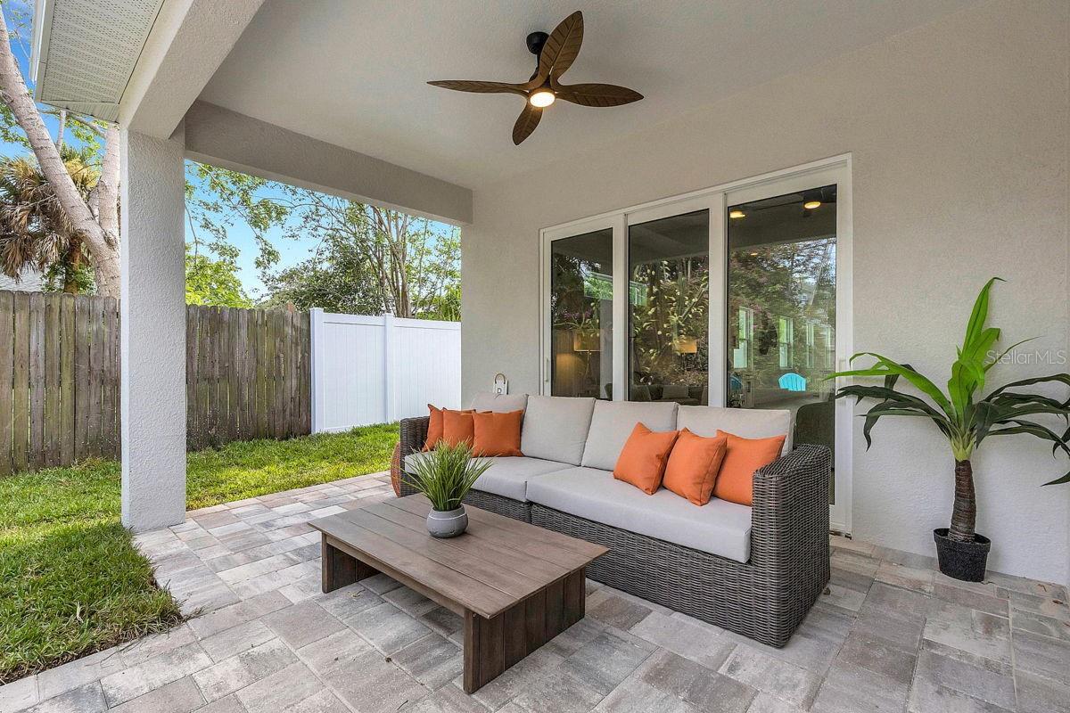 439 LOUDEN AVE — photo 39